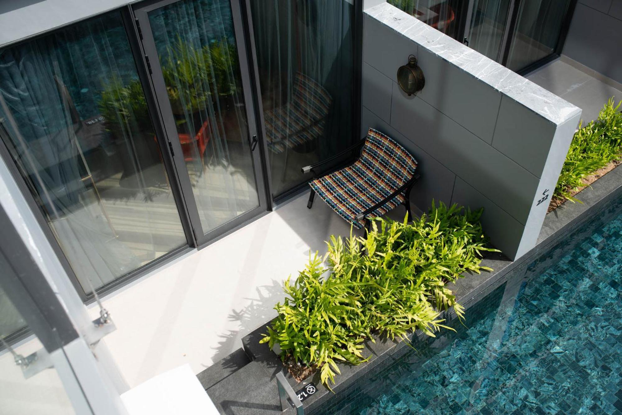 Hotel Indigo Phuket Patong By Ihg Exteriér fotografie A private pool at a landed property in Singapore