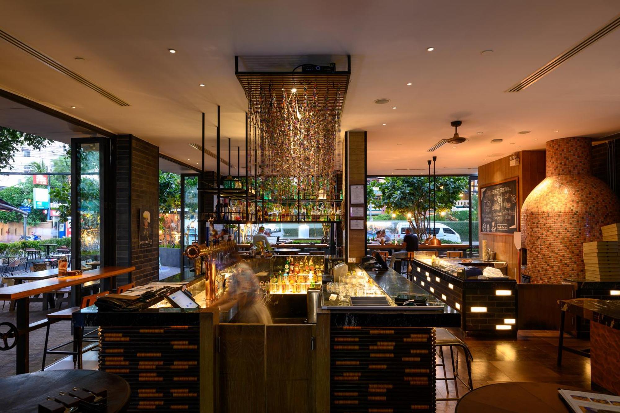 Hotel Indigo Phuket Patong By Ihg Exteriér fotografie Interior of the restaurant