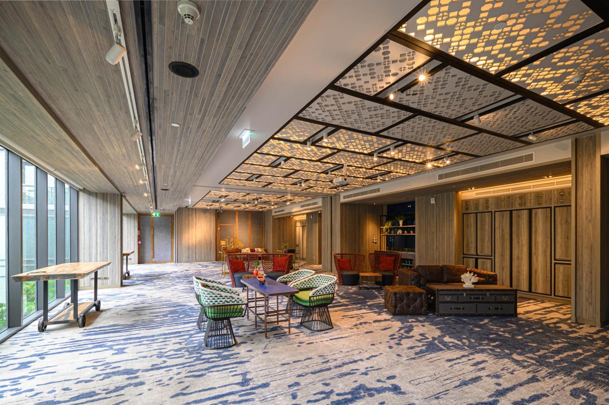 Hotel Indigo Phuket Patong By Ihg Exteriér fotografie The interior of the hotel
